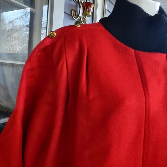 Vintage Gold Lion Button Details Pleated Wool Blend Lined Coat By Herman Kay - Picture 8 of 14